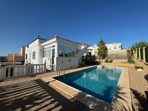 Villa en alquiler en Turre, Almeria